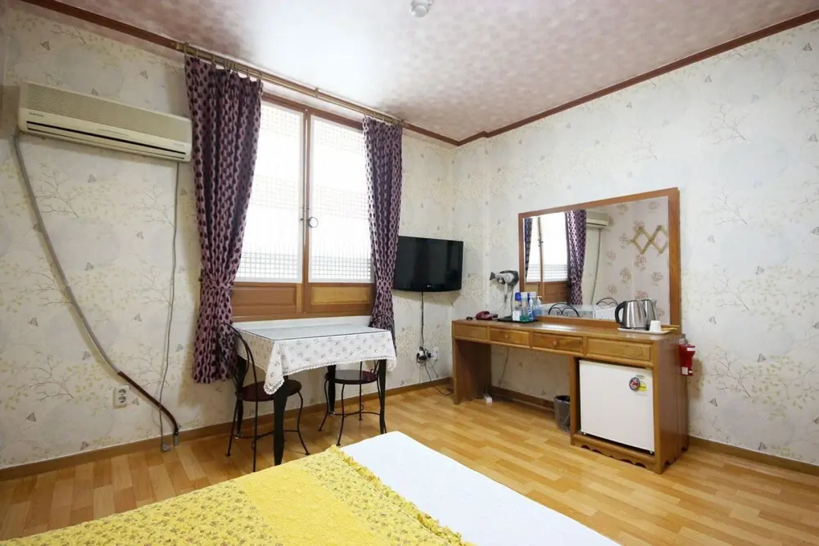 Charlotte Motel Gurye