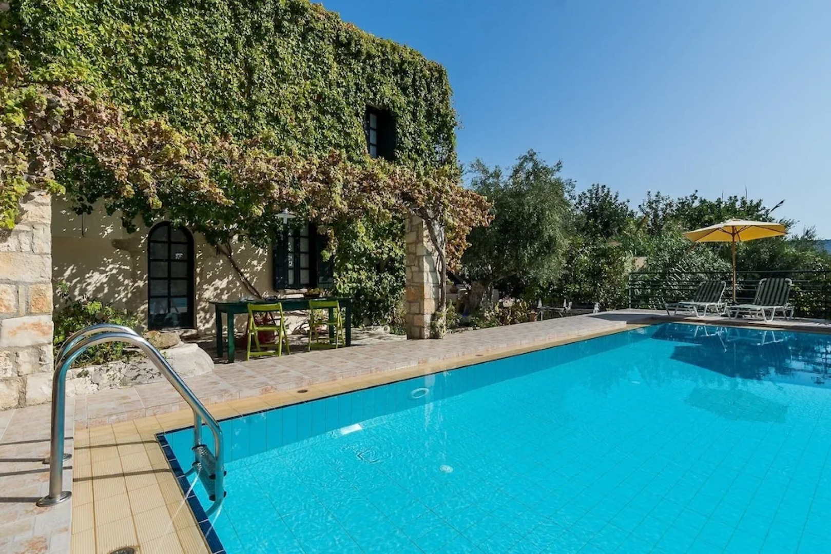 Ideal for family, small village close to beaches