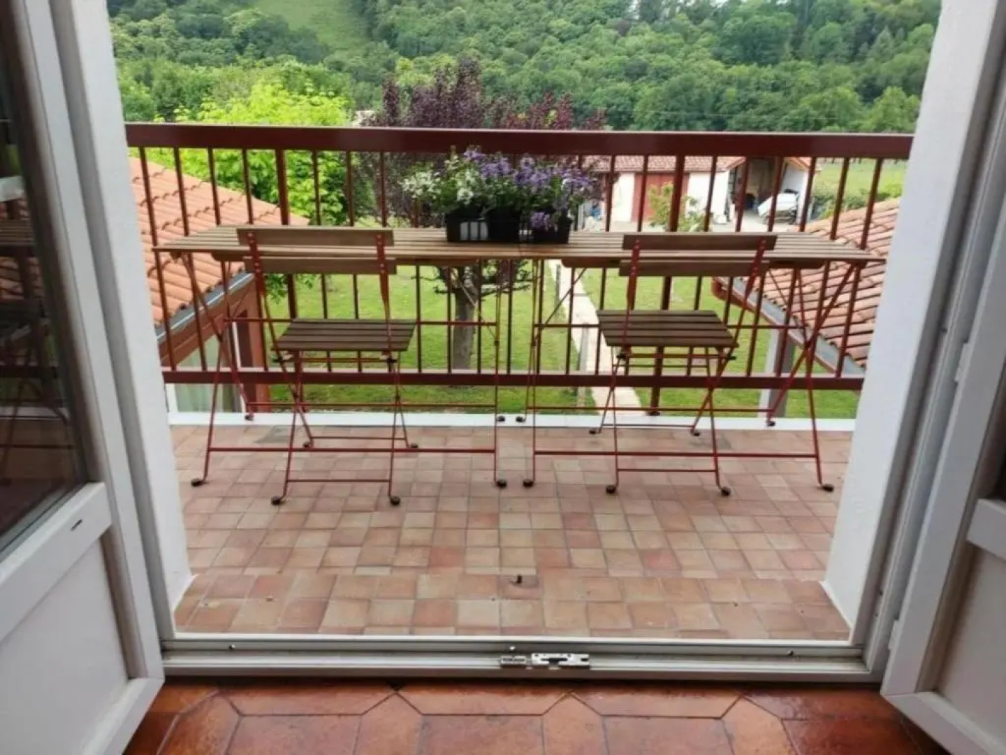 Gîte Saint-Jean-le-Vieux, 3 pièces, 5 personnes - FR-1-384-791