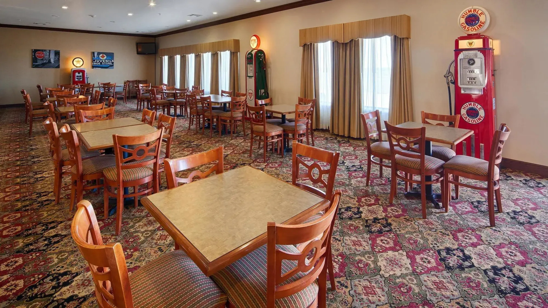 Holiday Inn Express & Suites N Waco Area - West by IHG