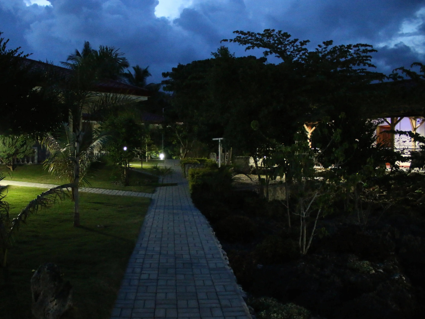 Meili Beach Resort