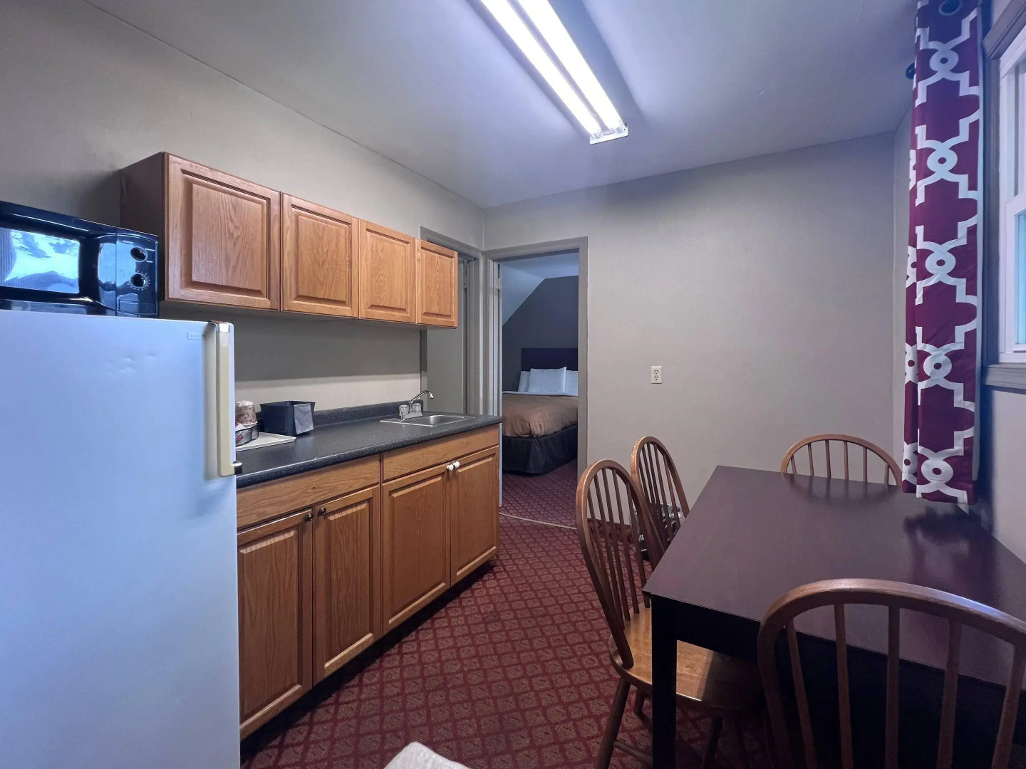 Rodeway Inn & Suites Hershey Chocolate Avenue