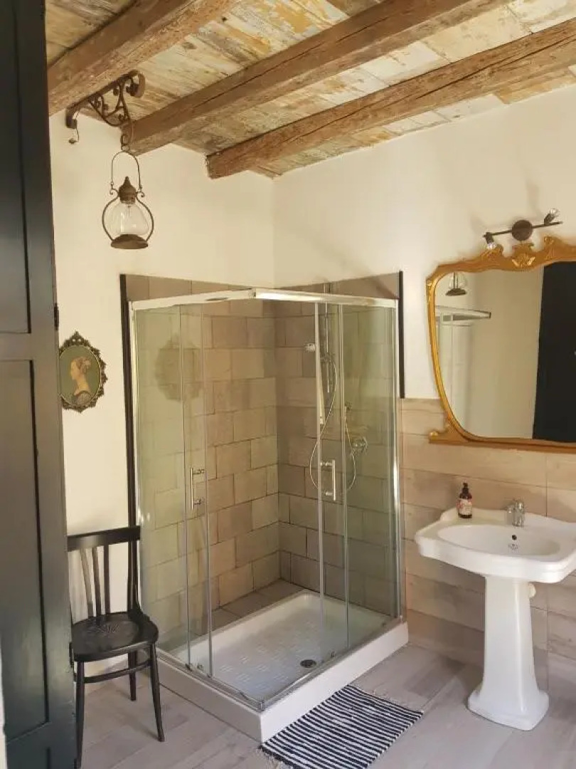 Beautiful room in Aragona