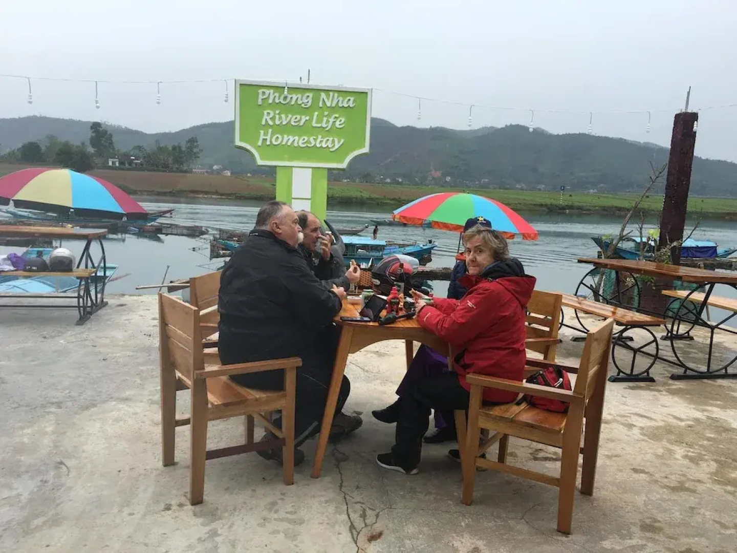 Phong Nha Riverlife Homestay - Hostel