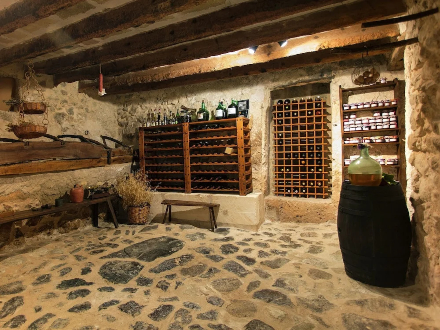 Vacation rental on agroturismo with swimming pool in the heart of Mallorca