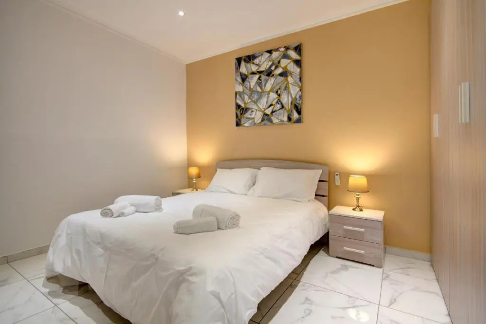 Modern Beach APT w Fantastic Sea Views - 1