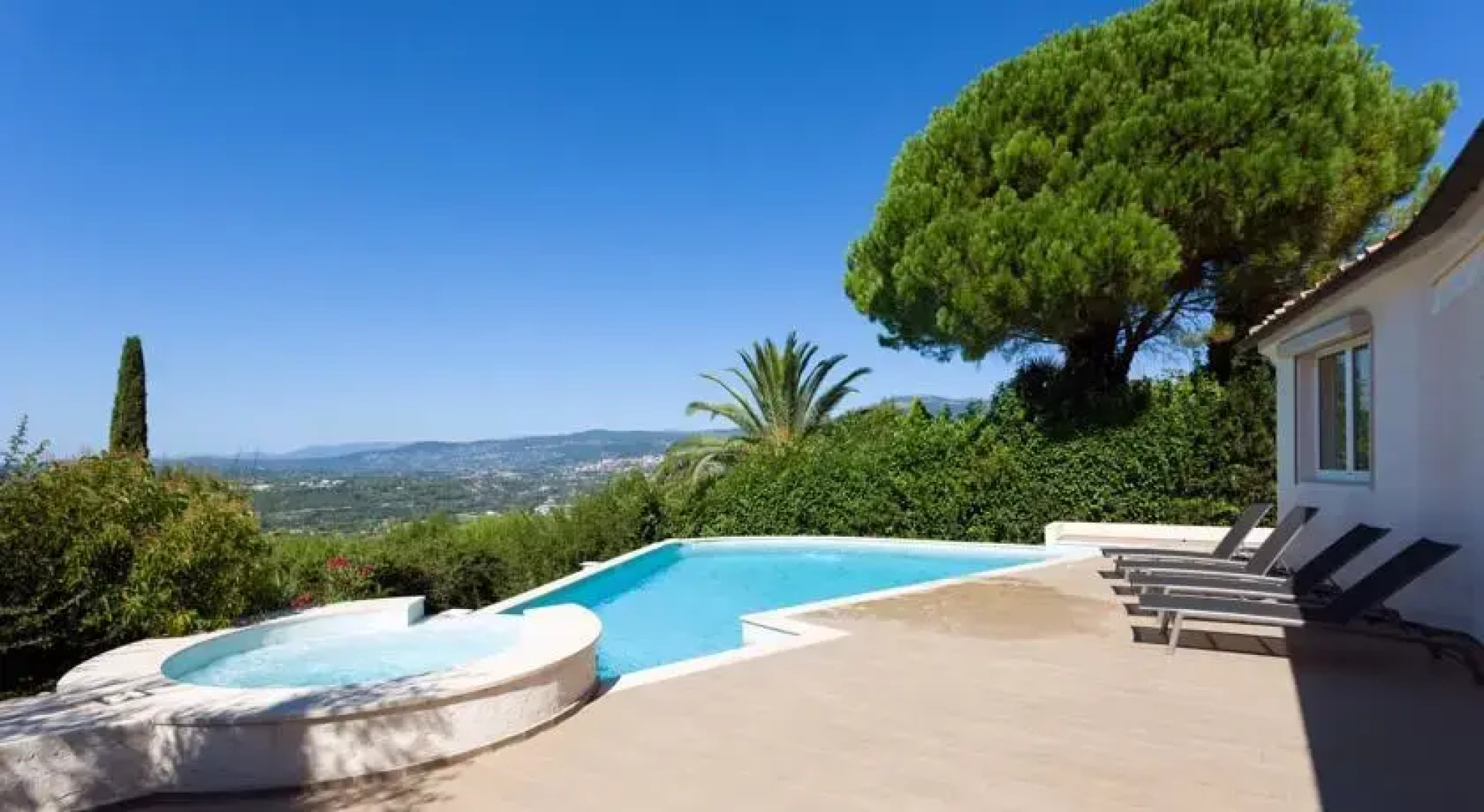 Villa Biyoki