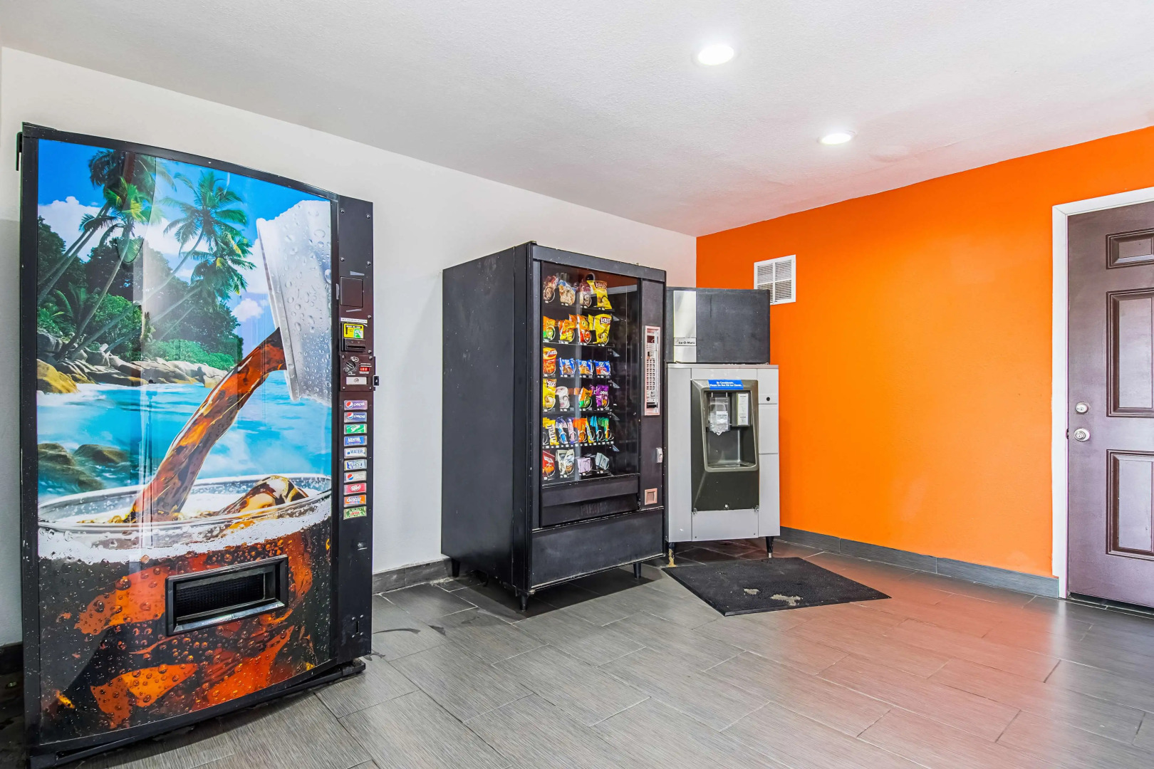 Motel 6 Bakersfield, CA - Airport