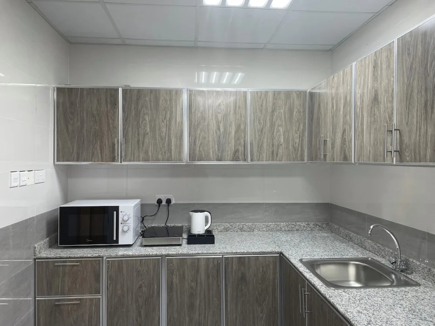 Season Inn Hotel Apartment by Duqm