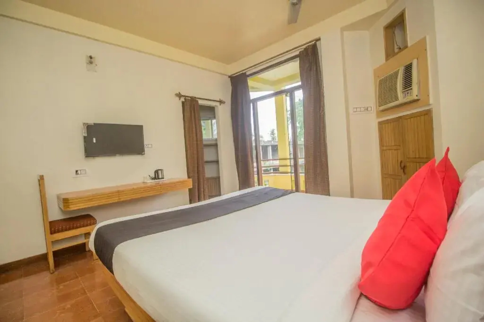 Mayaban Hotel & Resort