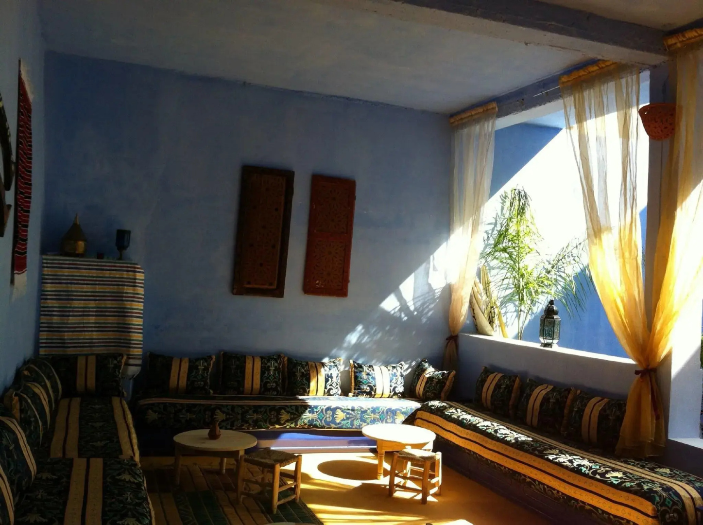 Dar Omar Khayam