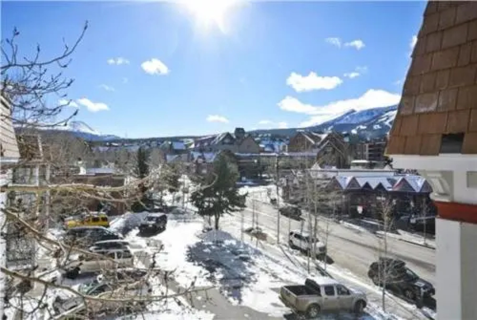 Tannhauser Condominiums