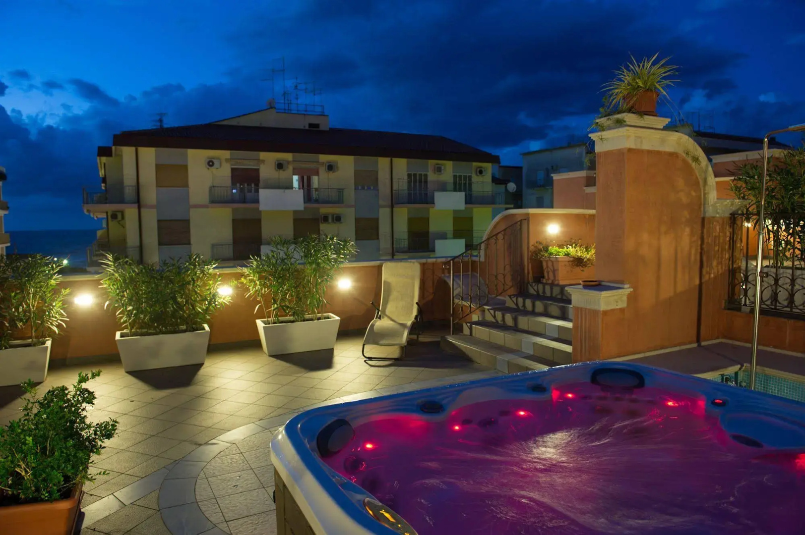 Artemis Hotel