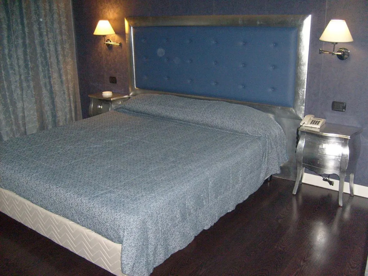 Hotel - Motel Flower