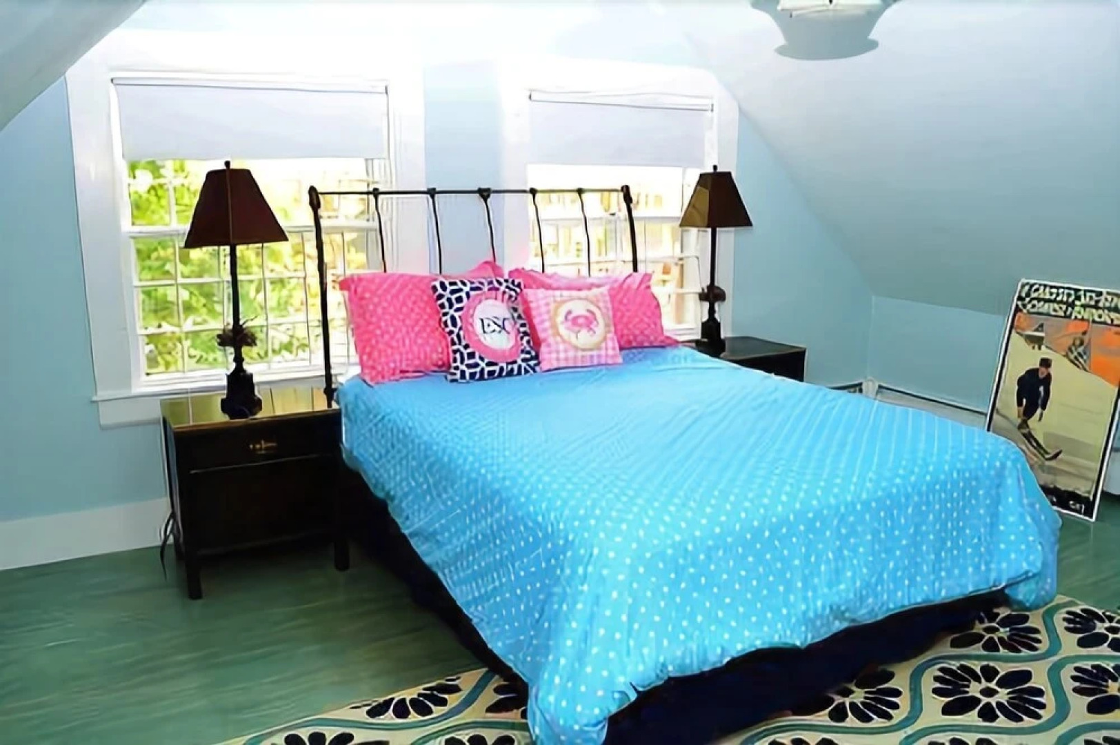 Sealight - Six Bedroom Home