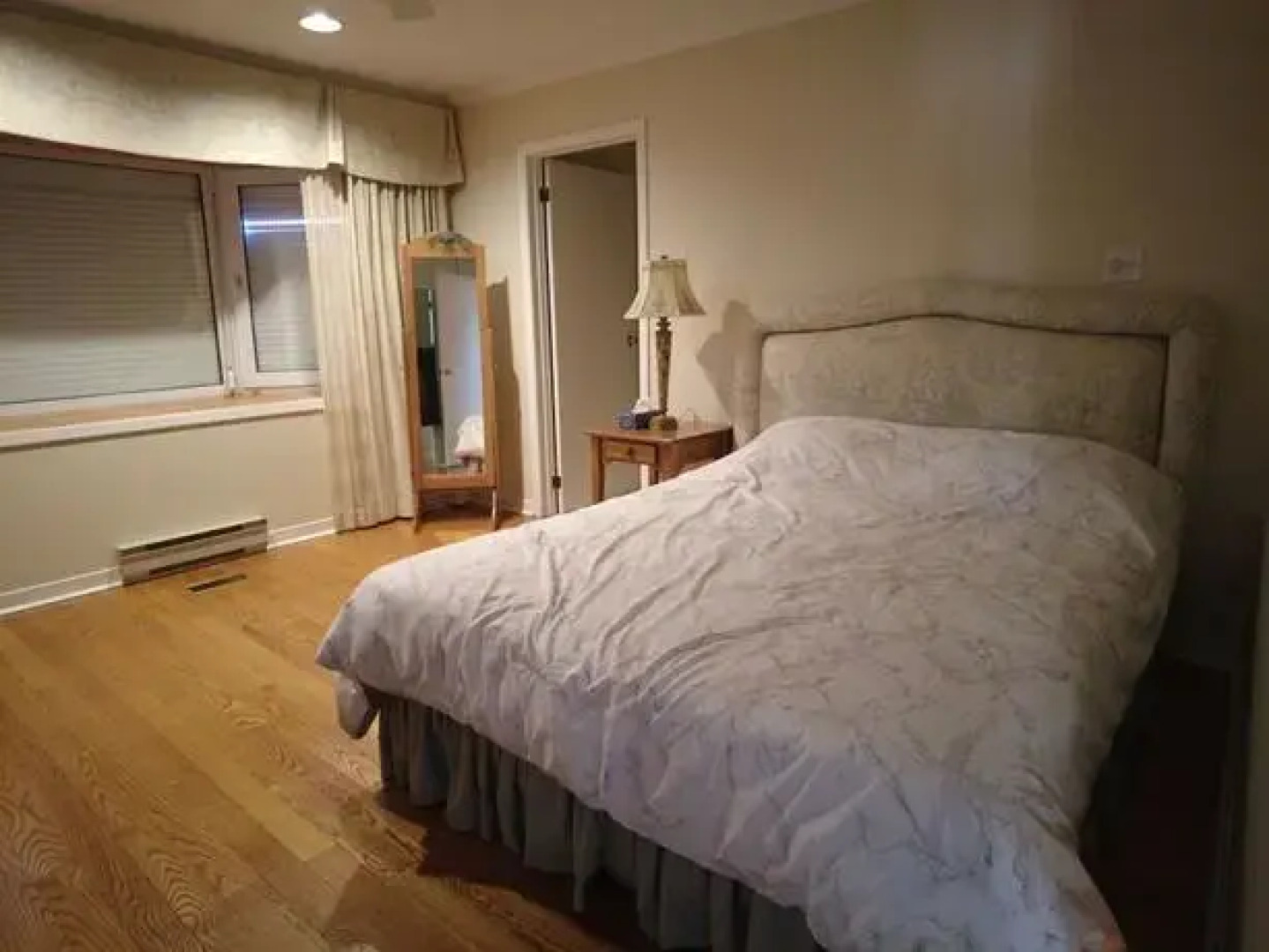 Waterfront Cottage 4 BD by GLOBALSTAY