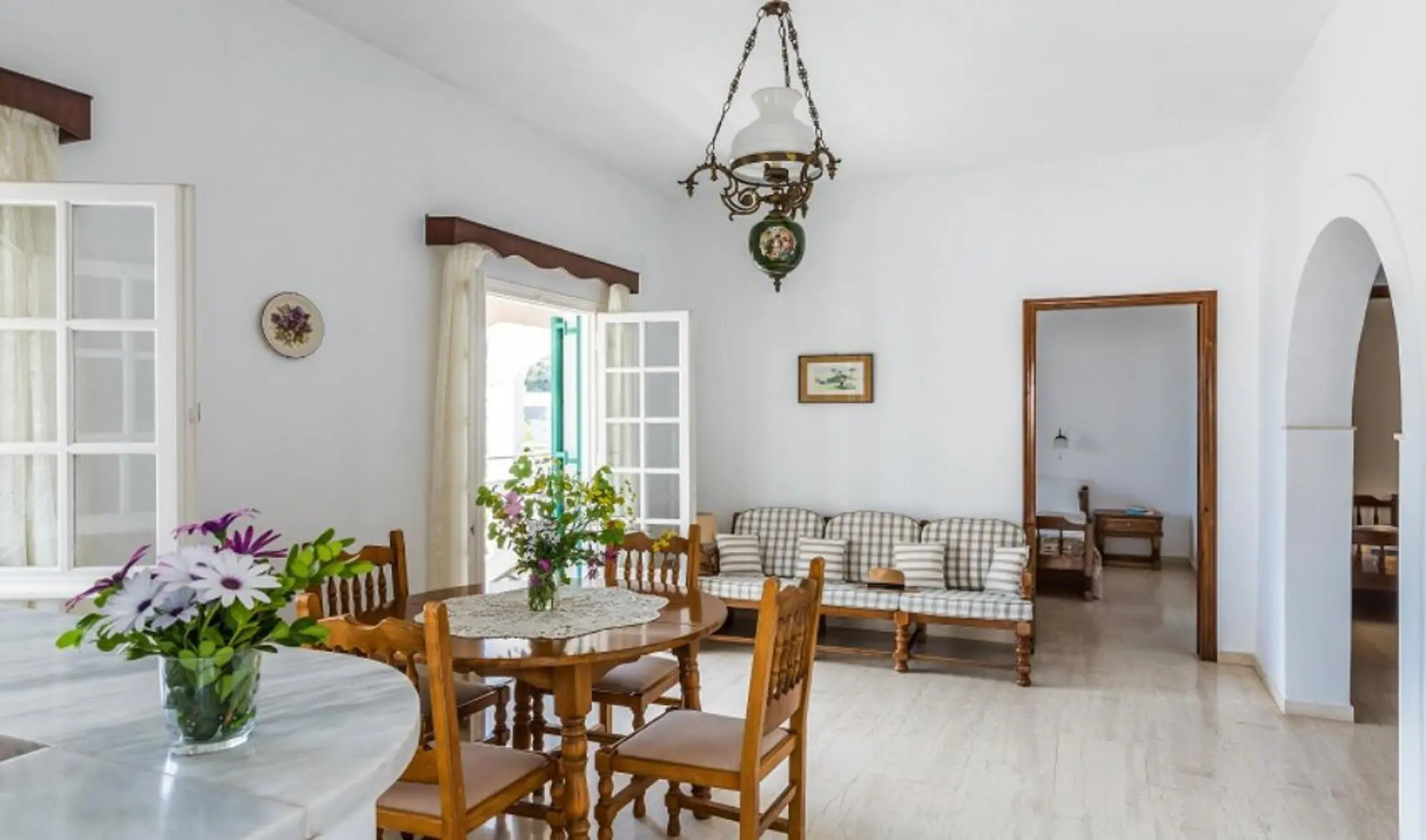 Evanna Walk to Beach Sea Views A C Wifi Car Not Required - 3425