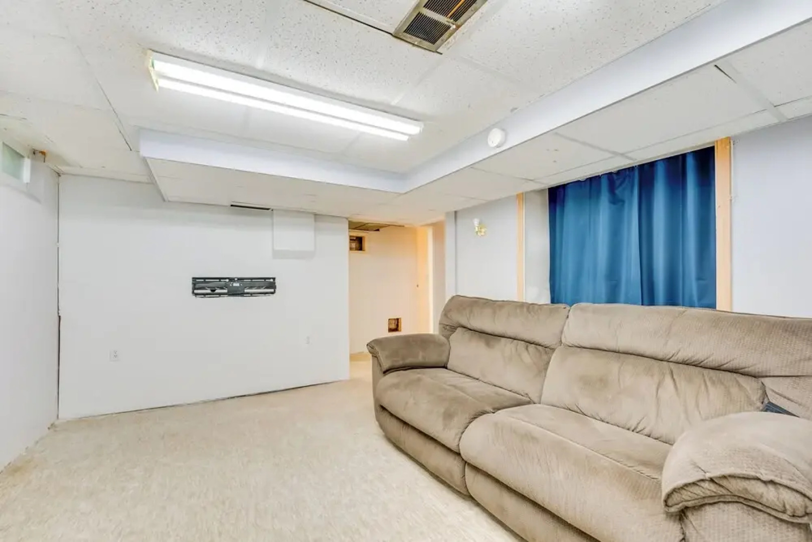 Pet-friendly Dearborn Home < 2 Mi to Downtown!