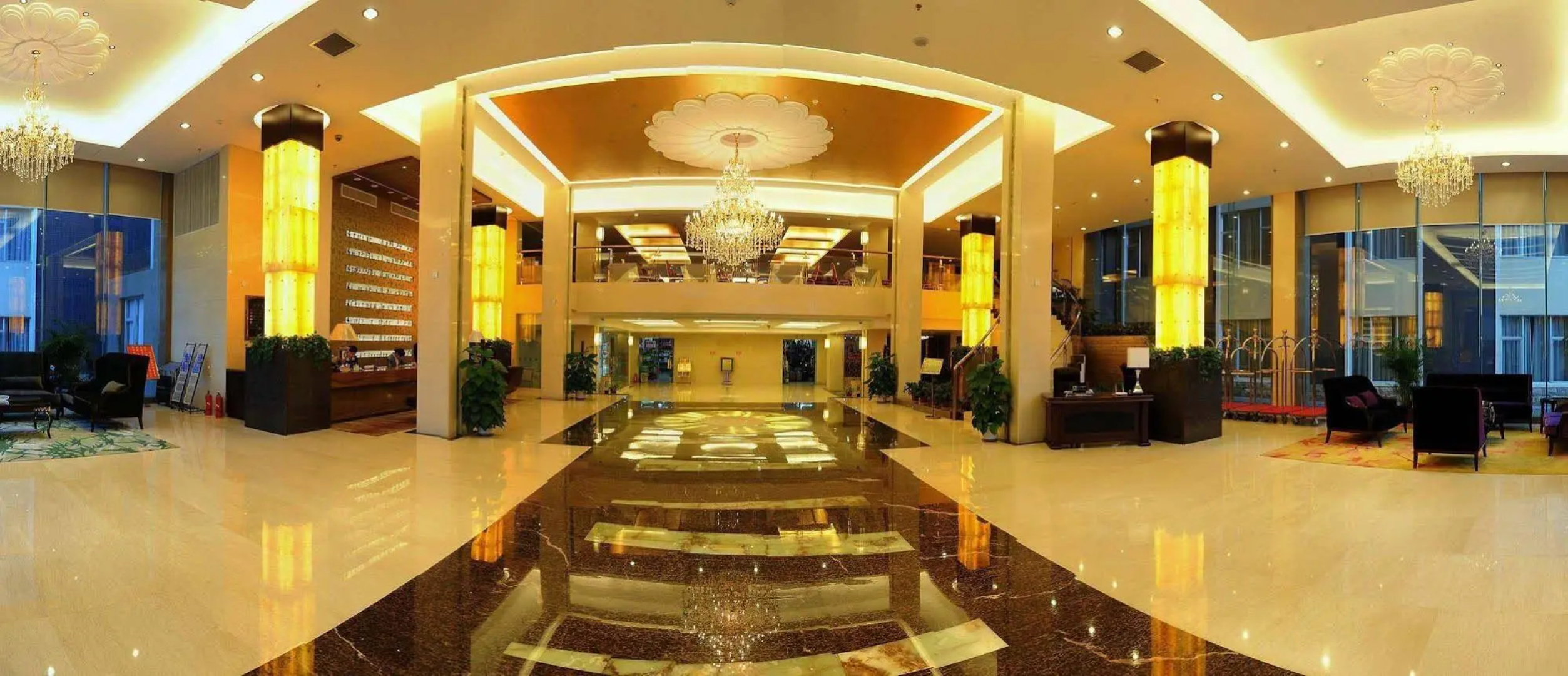 Golden Dragonball Hotel