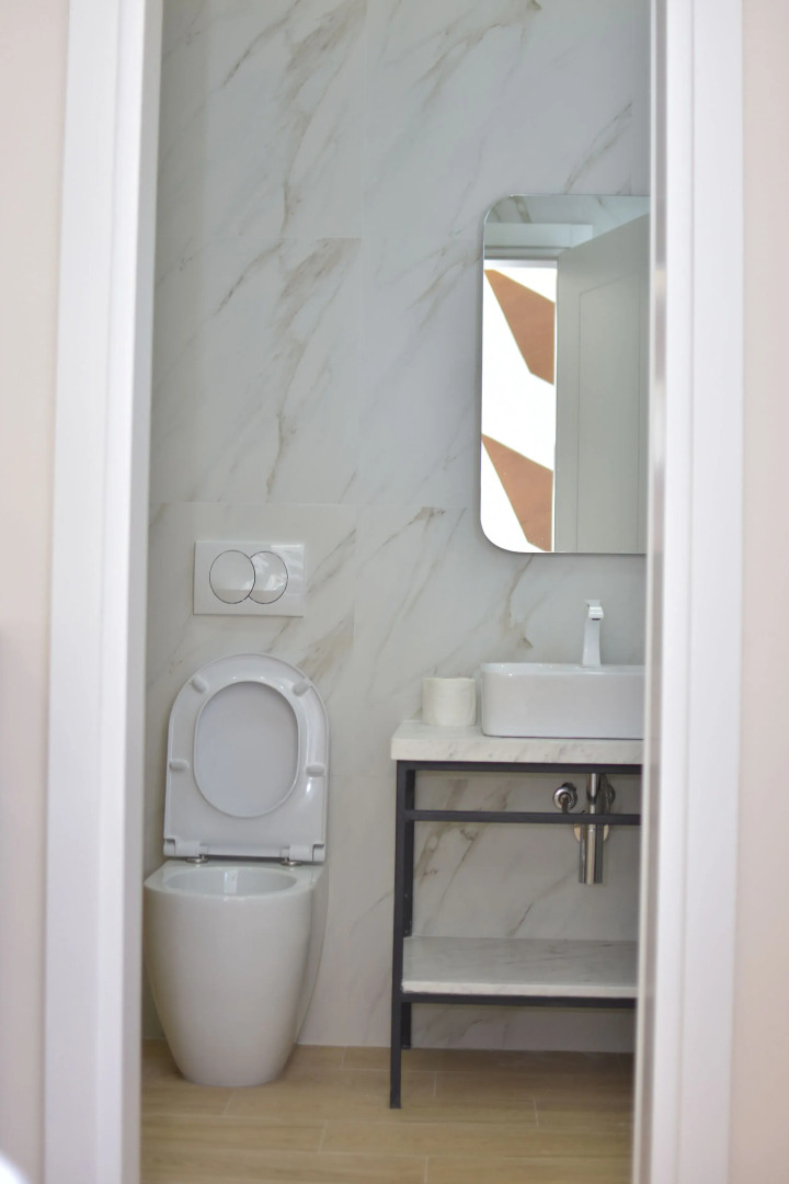 Airen Hotel Velipoje