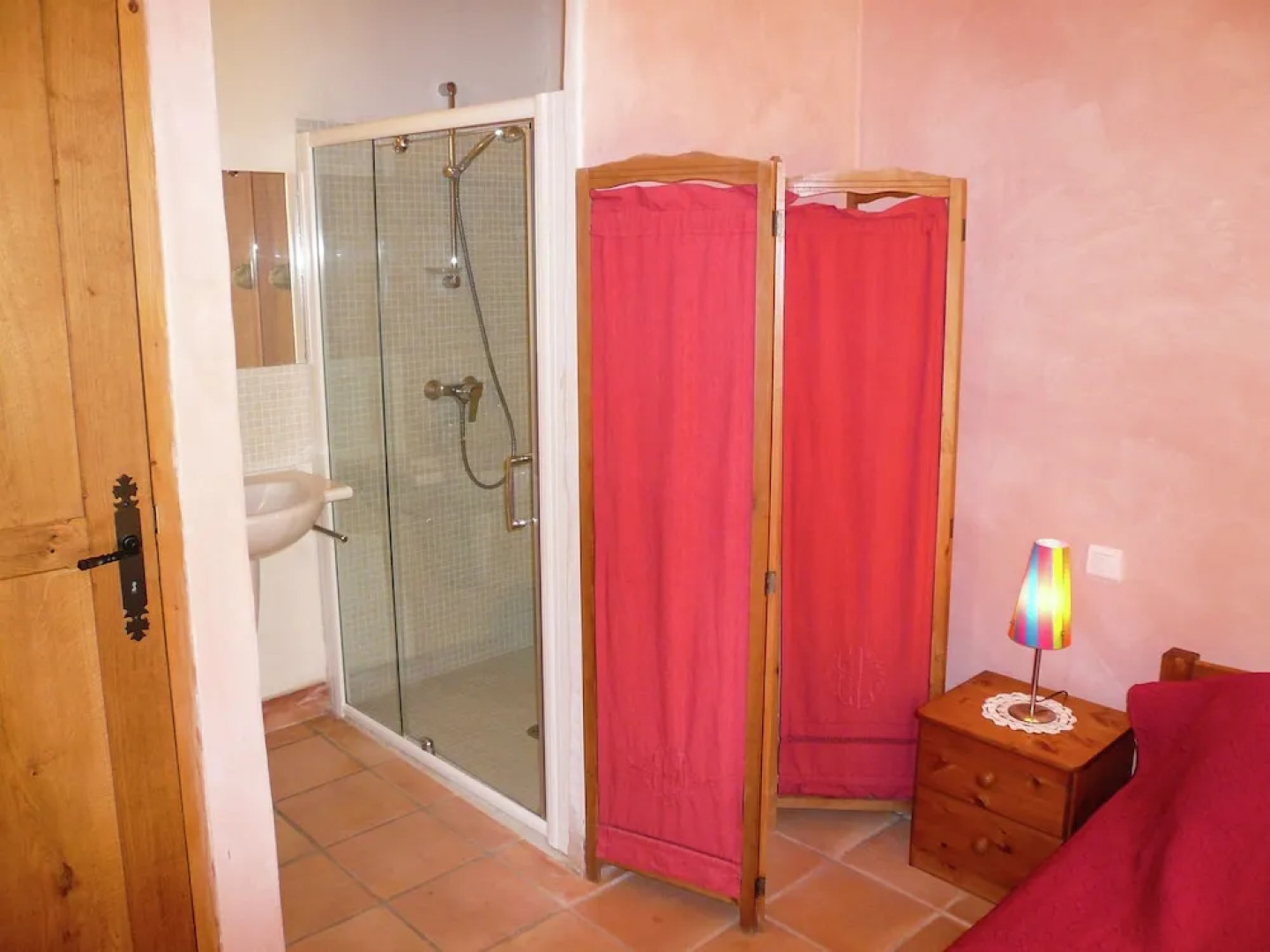 Stylish Villa in Fraissé-des-corbières With Swimming Pool