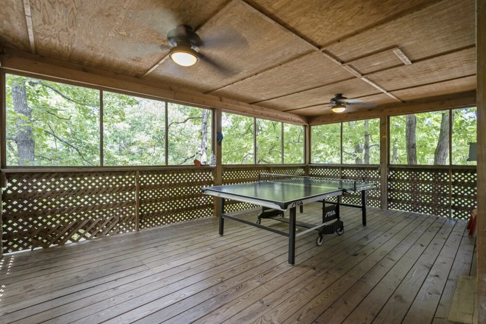 Serene Escape at Table Rock Lake