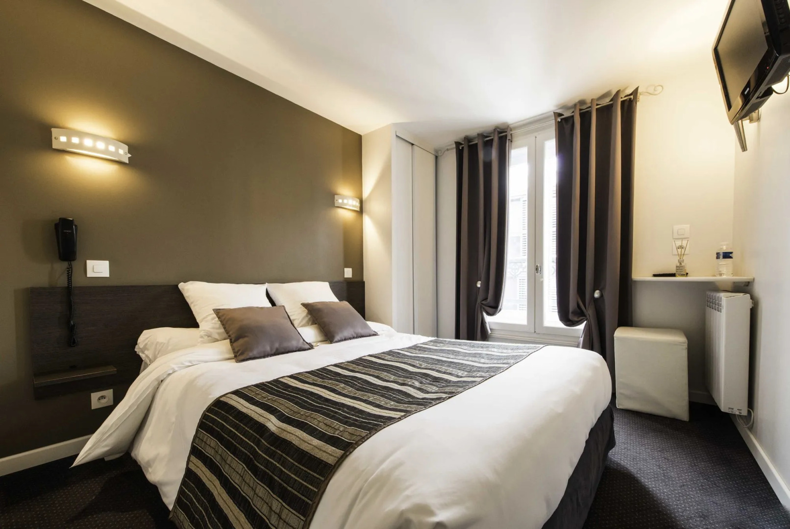 Un Hôtel sur le Port