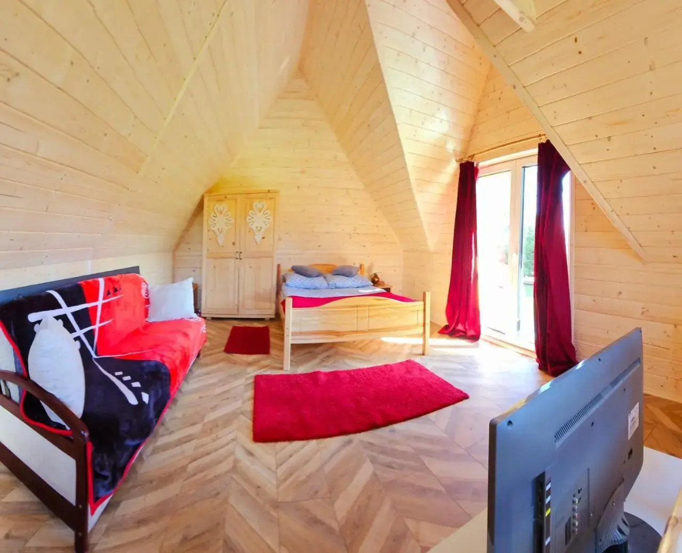 Mini ECO Domek z dużym ogrodem i widokiem