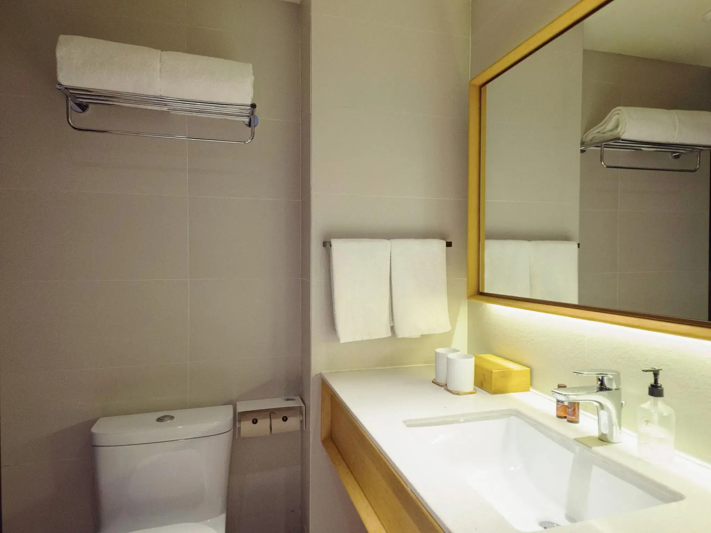 Ji Hotel Lujiazui Babaiban