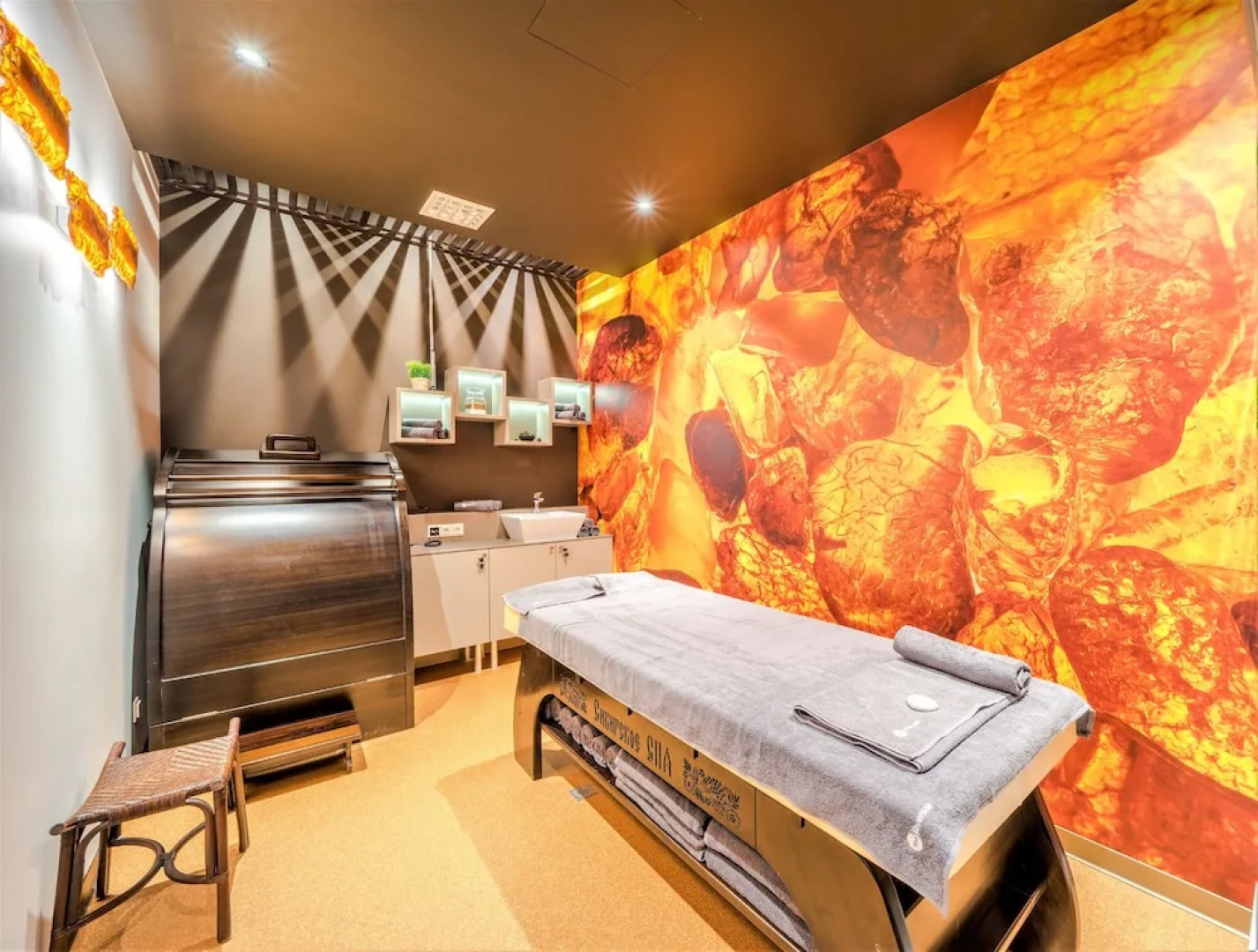 Отель Wellton Riverside Spa 