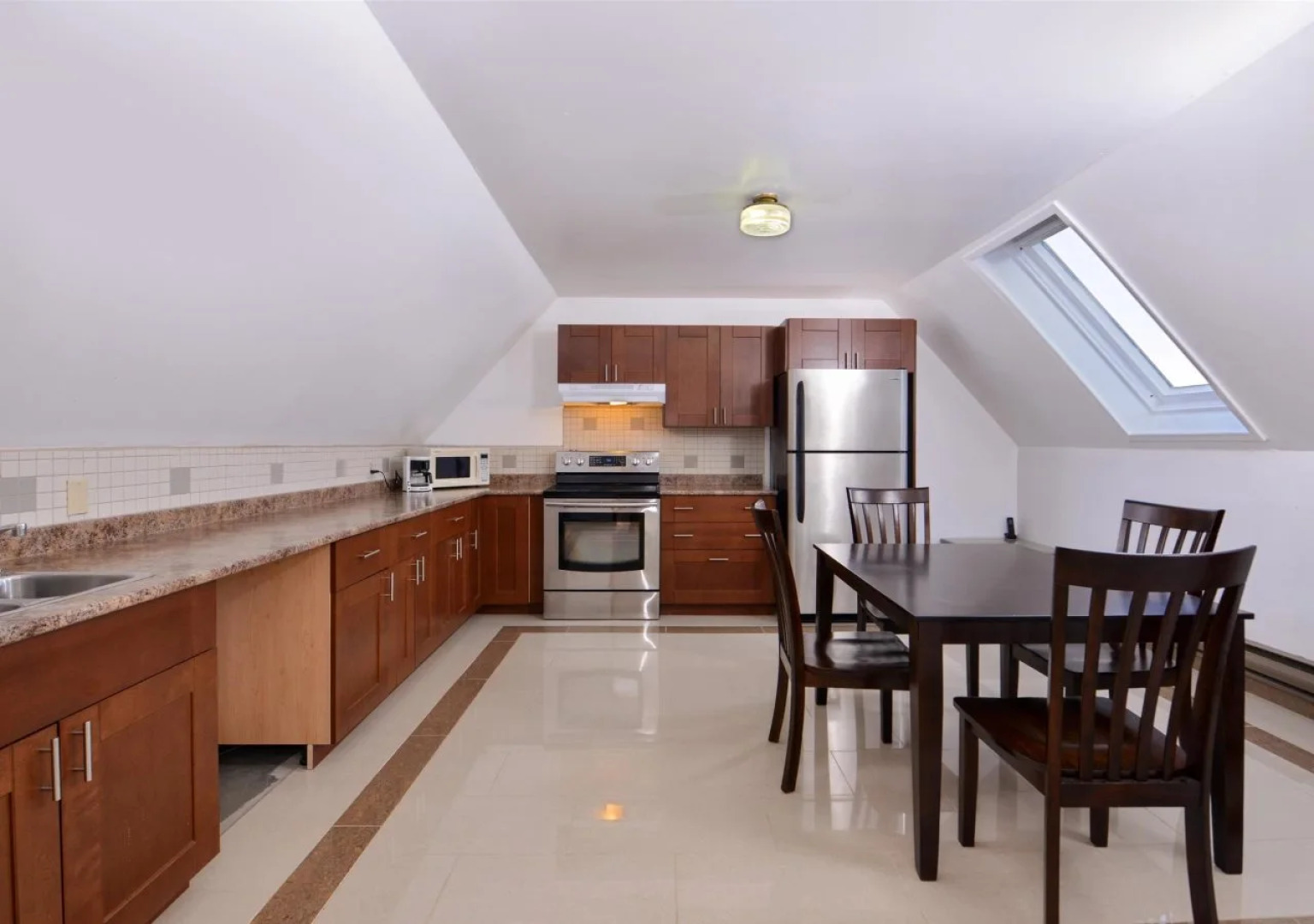 Howard Johnson Inn Trenton