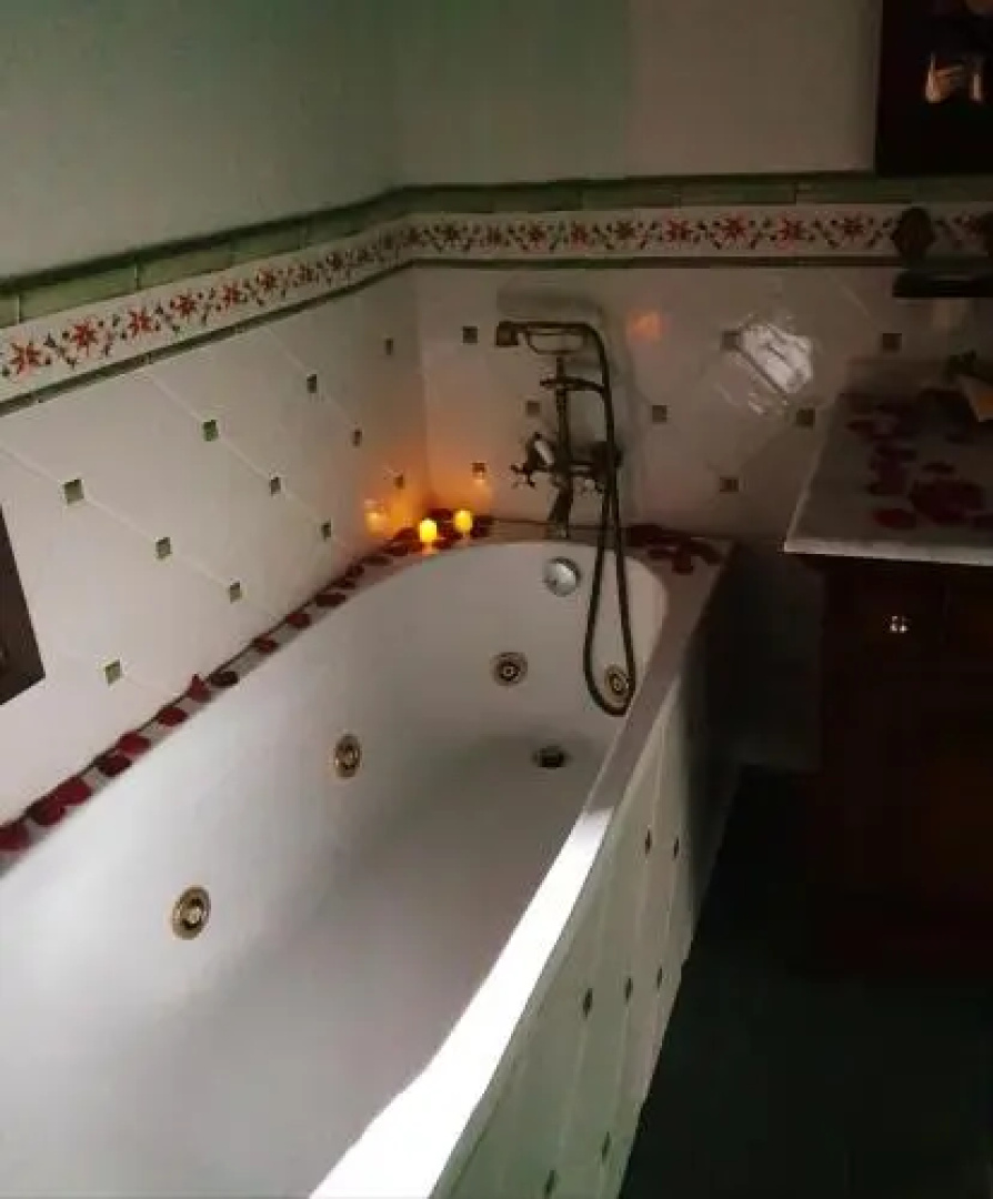 Sharlopova Boutique Guest House - Sauna & Hot Tub
