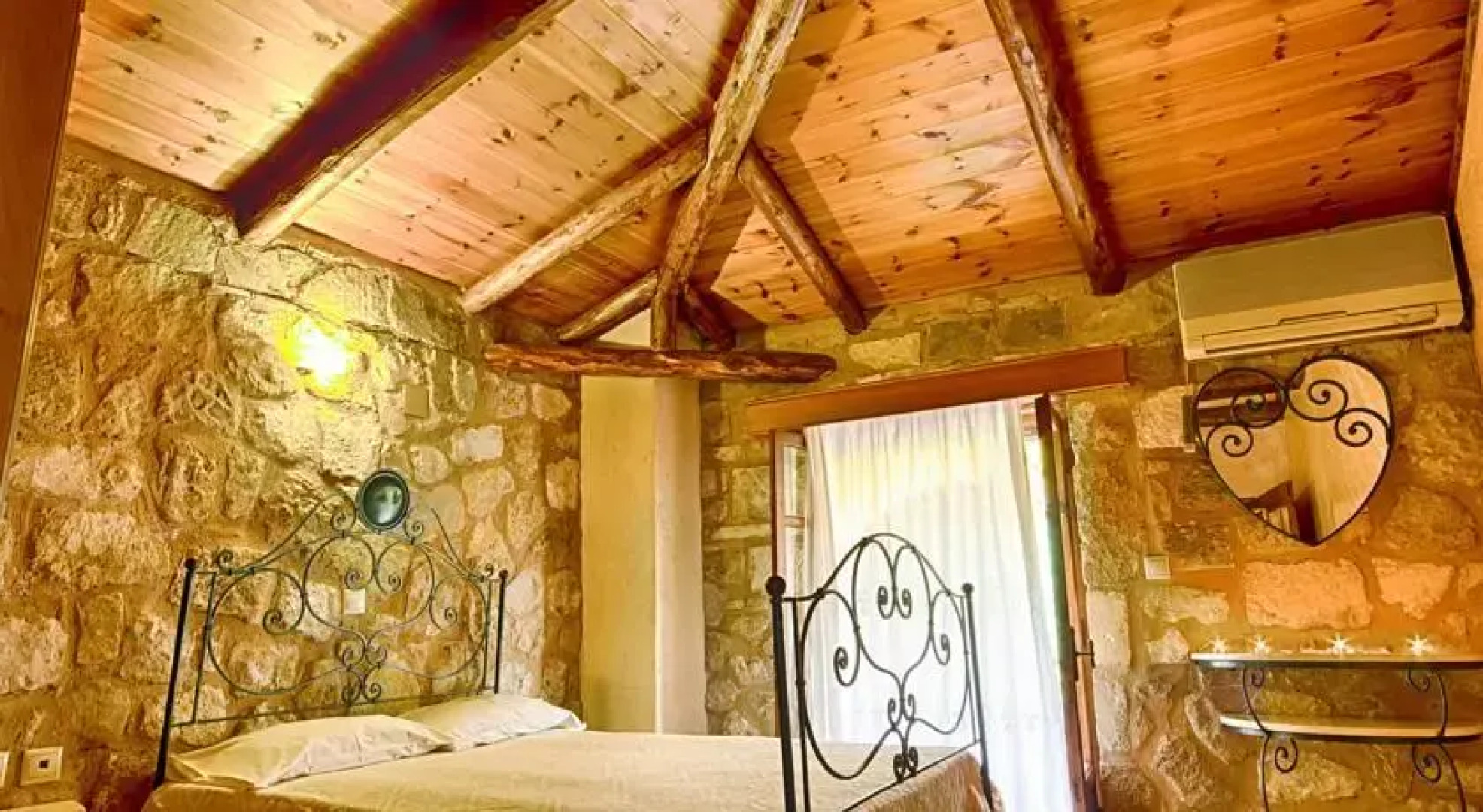 Artemis Luxury Villa