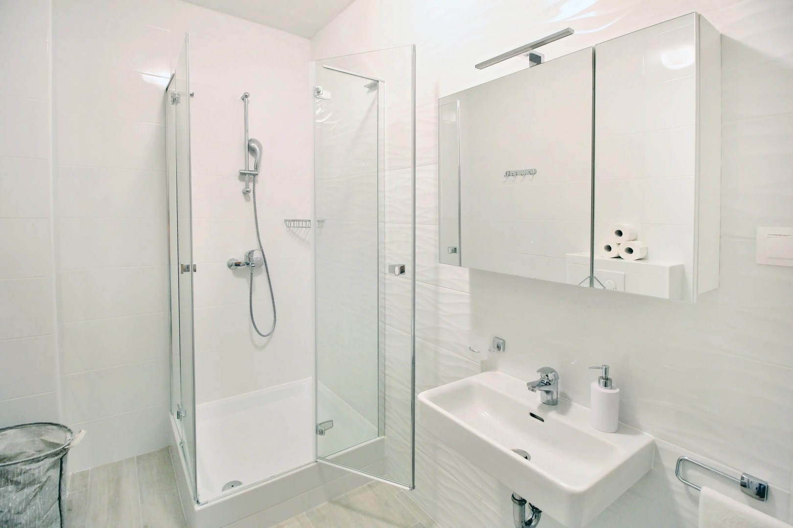 Bacan Family Apartments