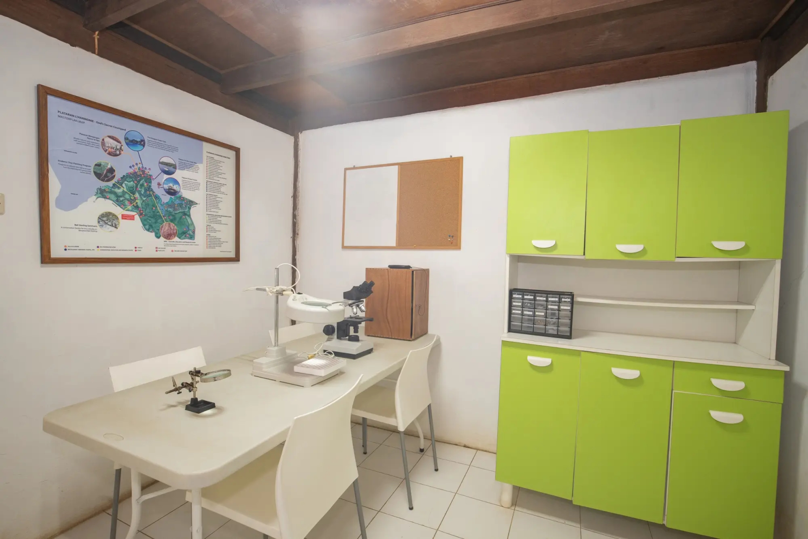 Menjangan Ecolodge