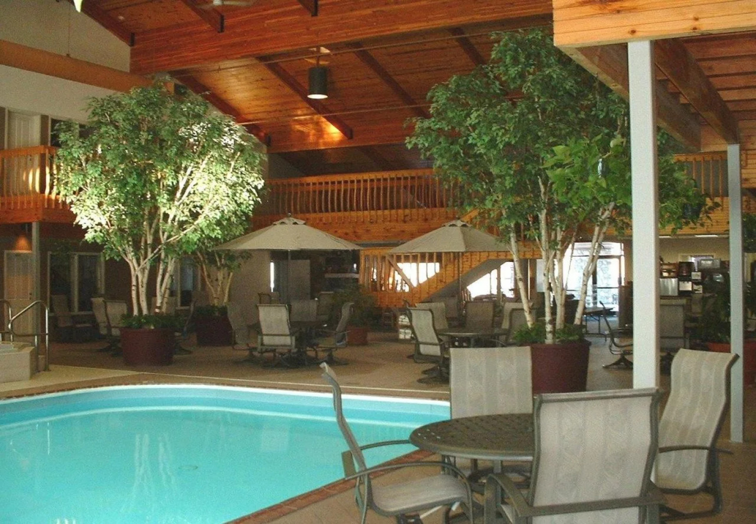 Heartland Inn & Suites, SureStay Collection by Best Western