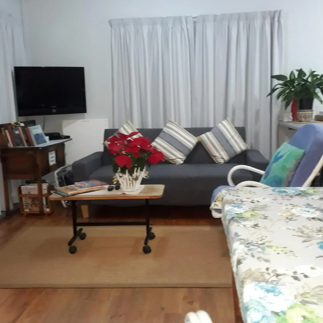 Breakaway Apartment