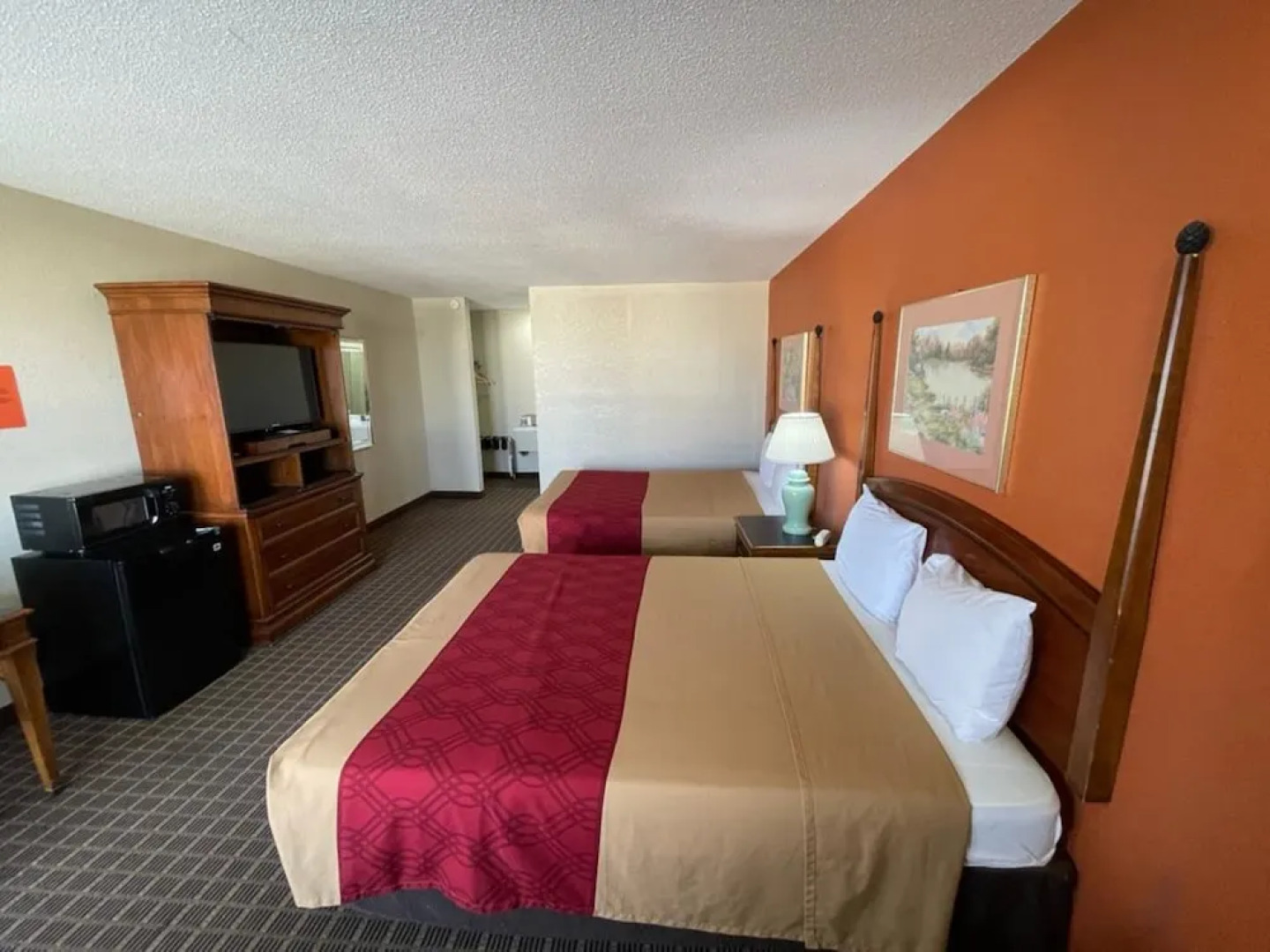 Knights Inn & Suites Emporia