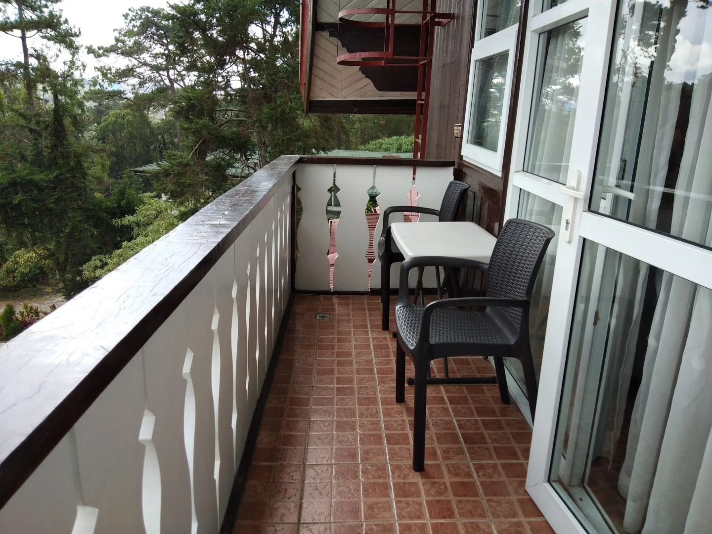 Log Cabin Hotel-Baguio