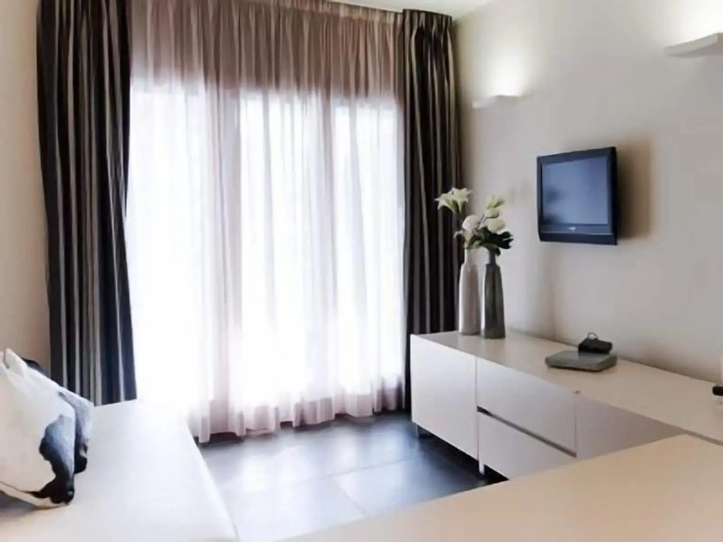 Home Club Suite Hotel