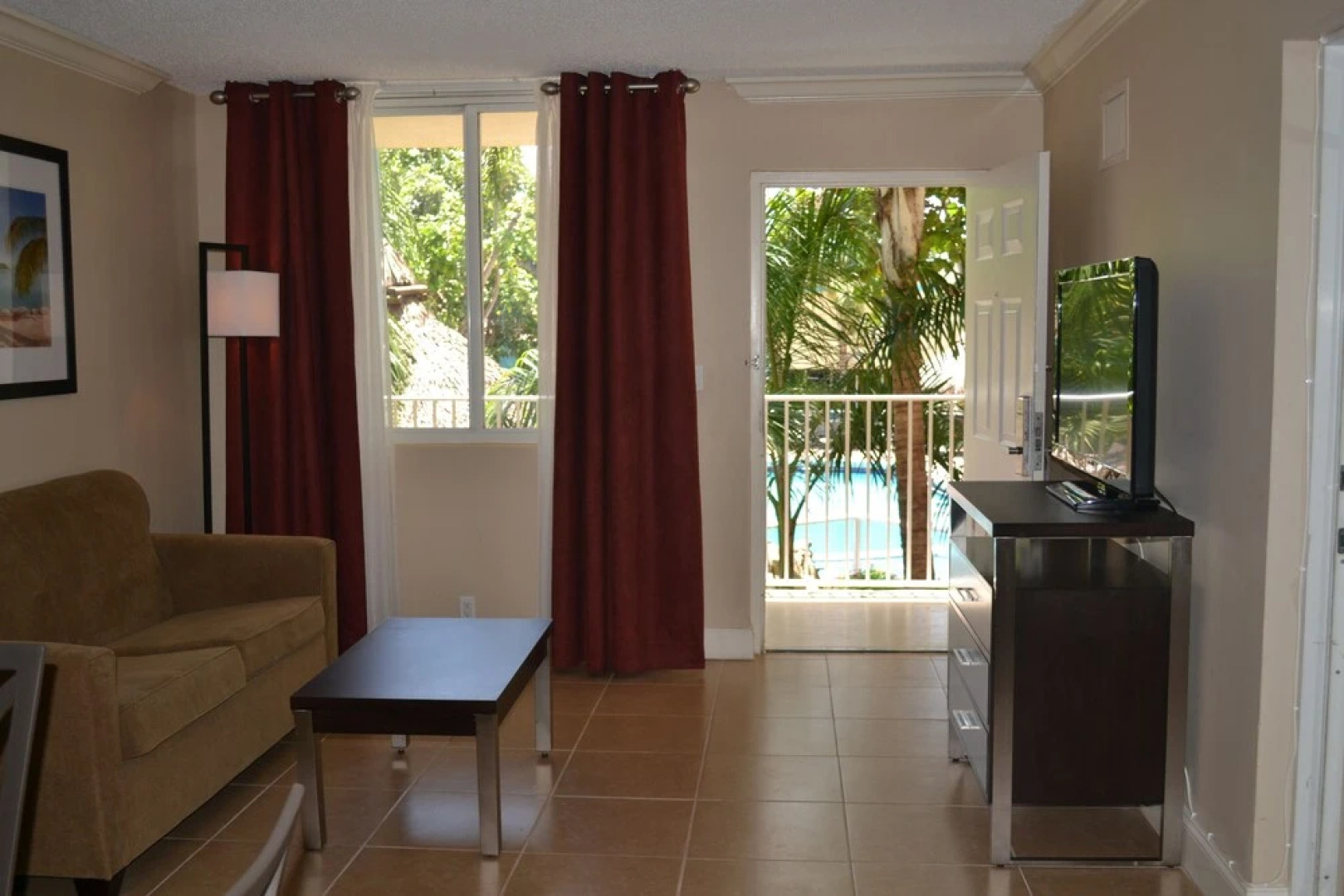 Econo Lodge Inn & Suites Fort Lauderdale North