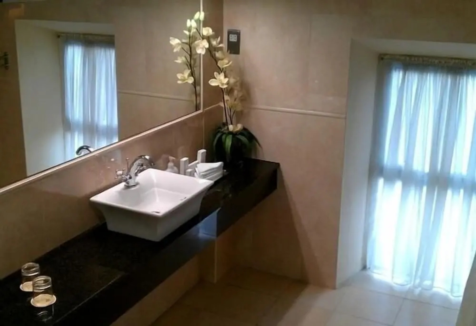 Maudlins House Hotel