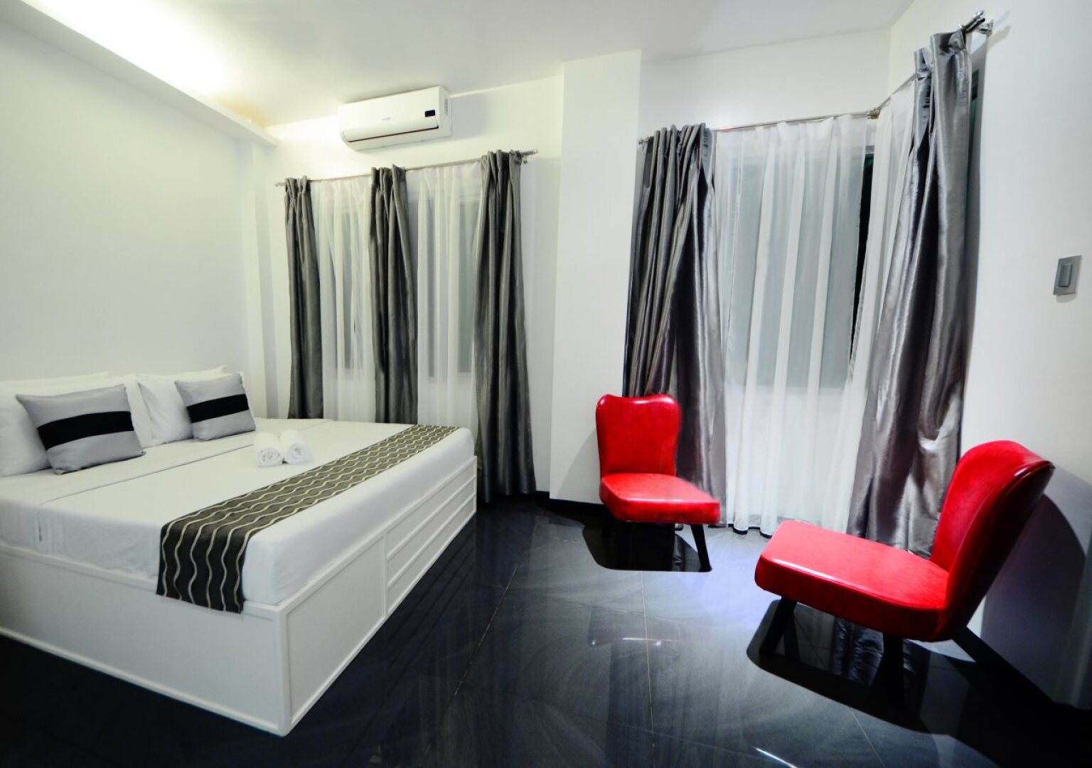 The ApplePeach House