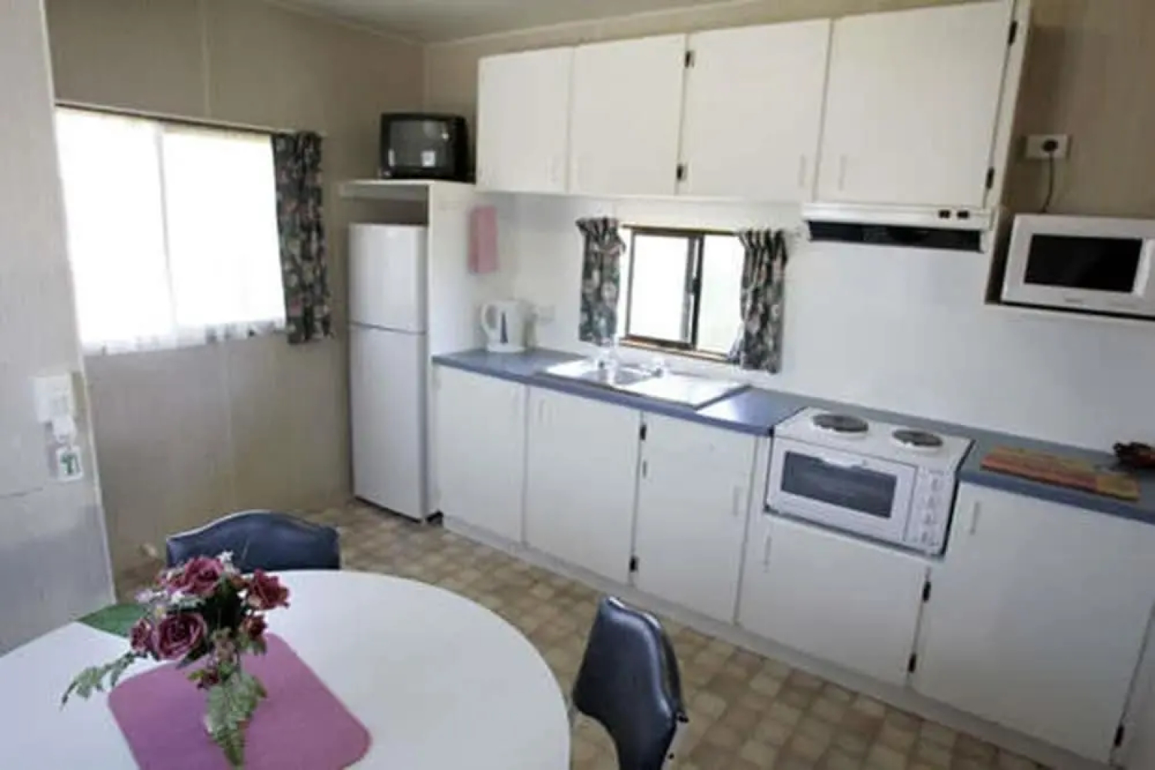Waters Edge Holiday Park