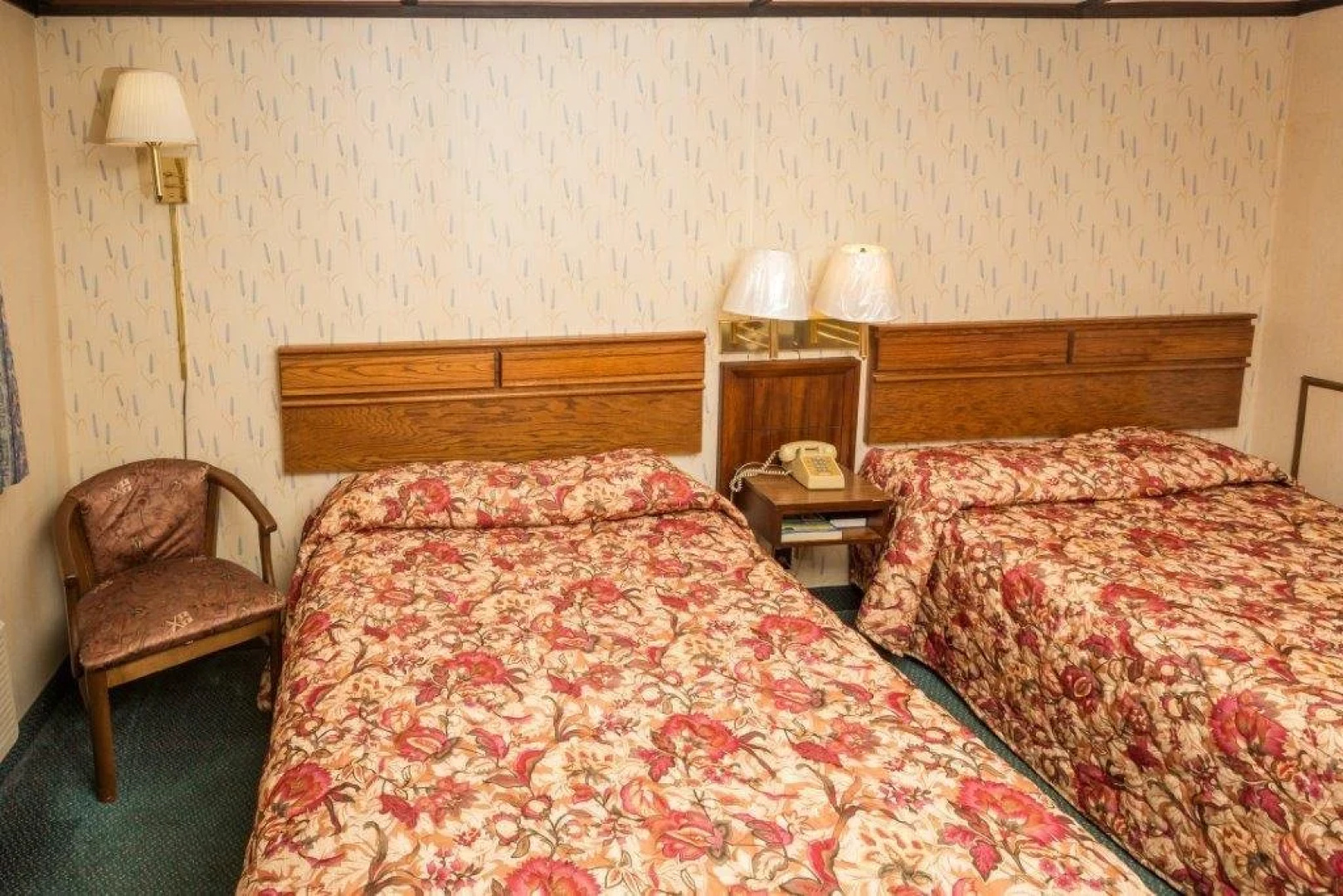 Dutch Treat Motel