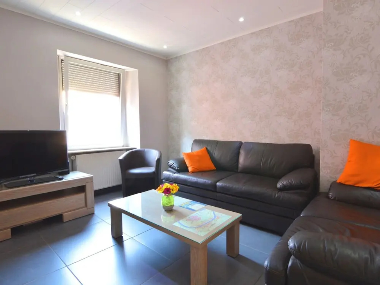 Lovely Modern Apartment, Near the Mosel, Shops and Restaurants