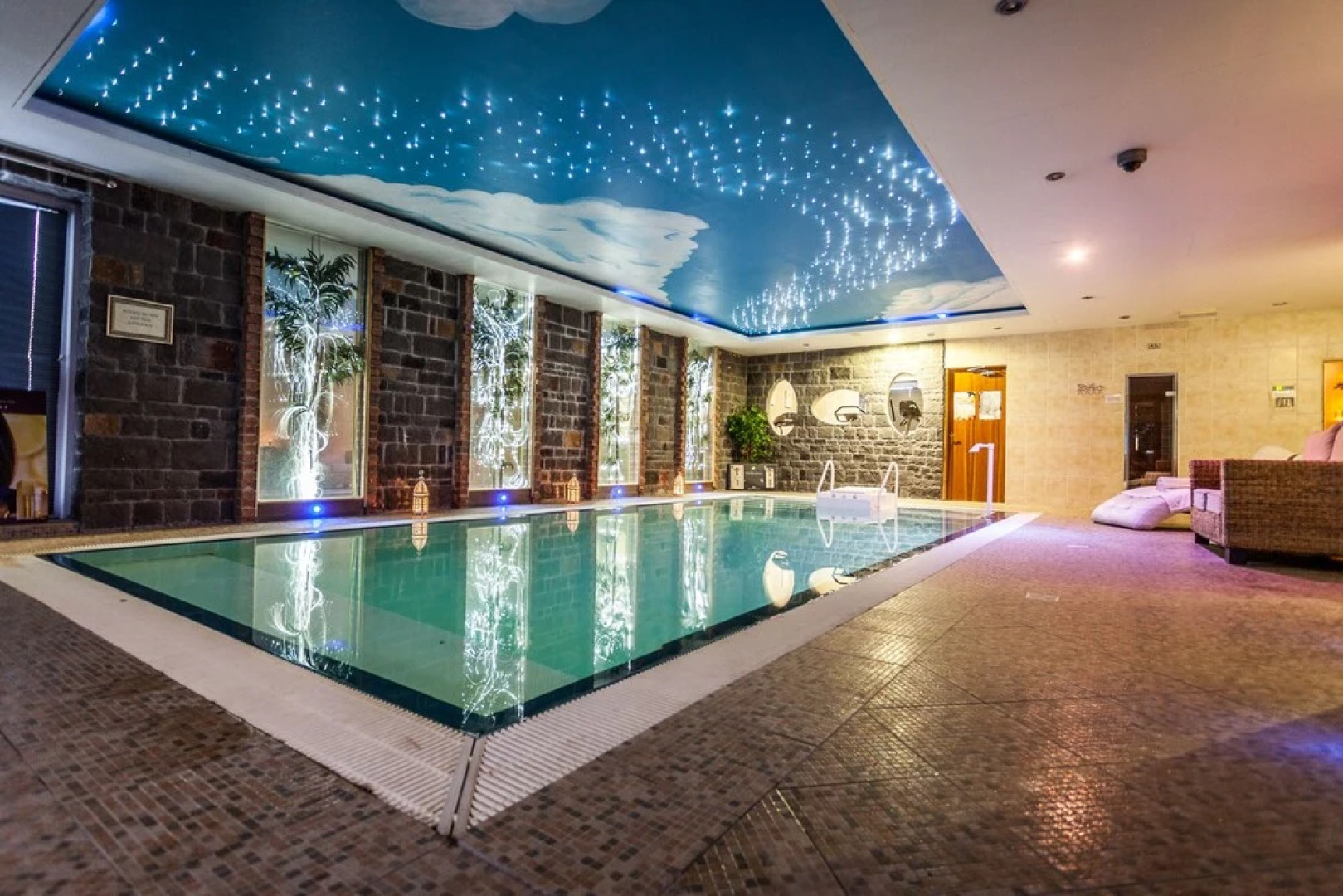 Airport View Hotel & Secret Spa