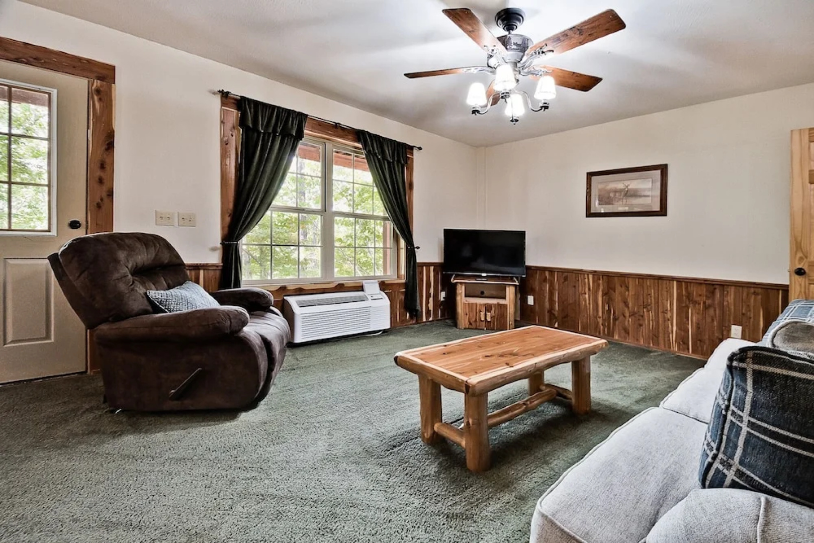 Lake Forest Luxury Log Cabins