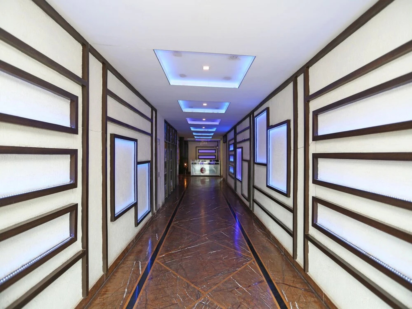 Hotel Mantri Residency