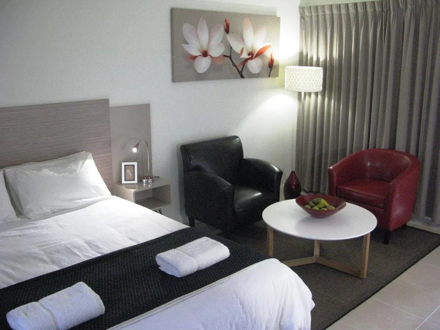 Comfy 2-bedroom Apartment With a Clyde River View